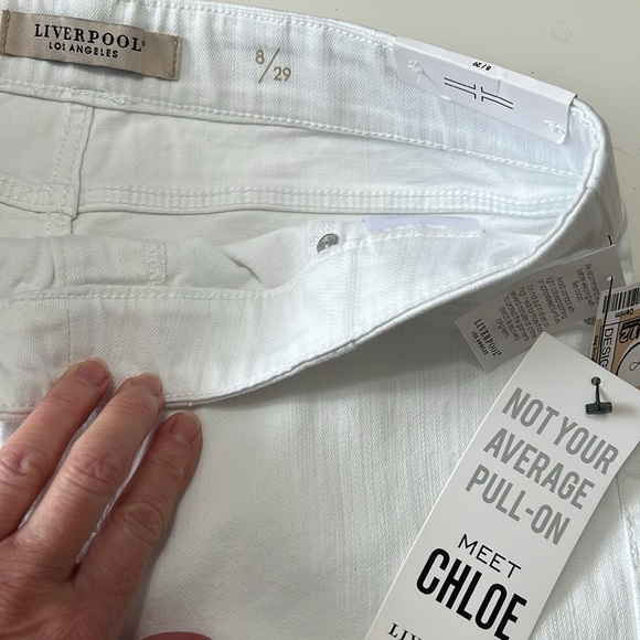 Liverpool Los Angeles Chloe Bermuda Rolled Cuff Stretch Shorts Bright White - Picture 9 of 14